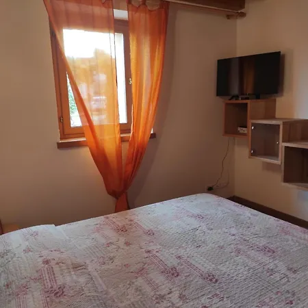 Grazioso Con Giardino E Posto Auto *