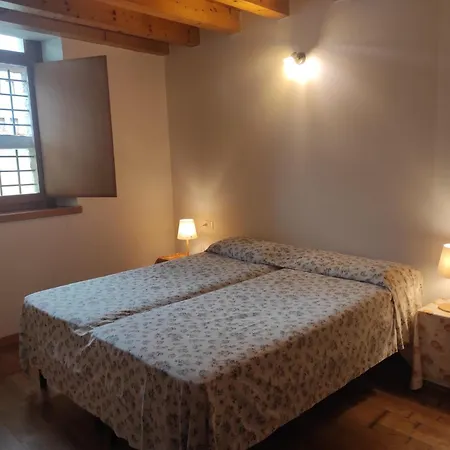 Grazioso Con Giardino E Posto Auto Apartment
