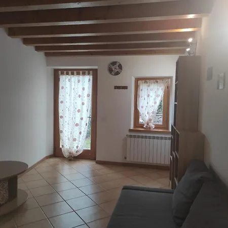 Grazioso Con Giardino E Posto Auto *