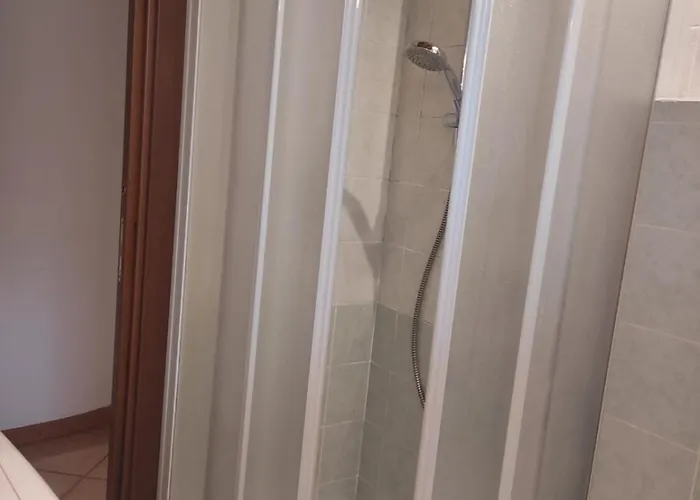 Grazioso Con Giardino E Posto Auto 贝卢诺