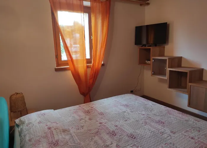 Grazioso Con Giardino E Posto Auto *