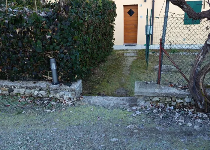 Grazioso Con Giardino E Posto Auto